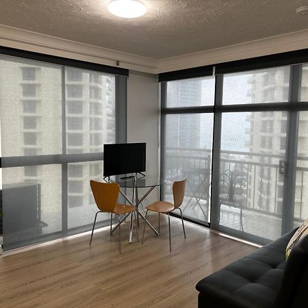 Unit 2 - Spectacular Sea Views In Surfers Paradise Gold Coast Eksteriør billede