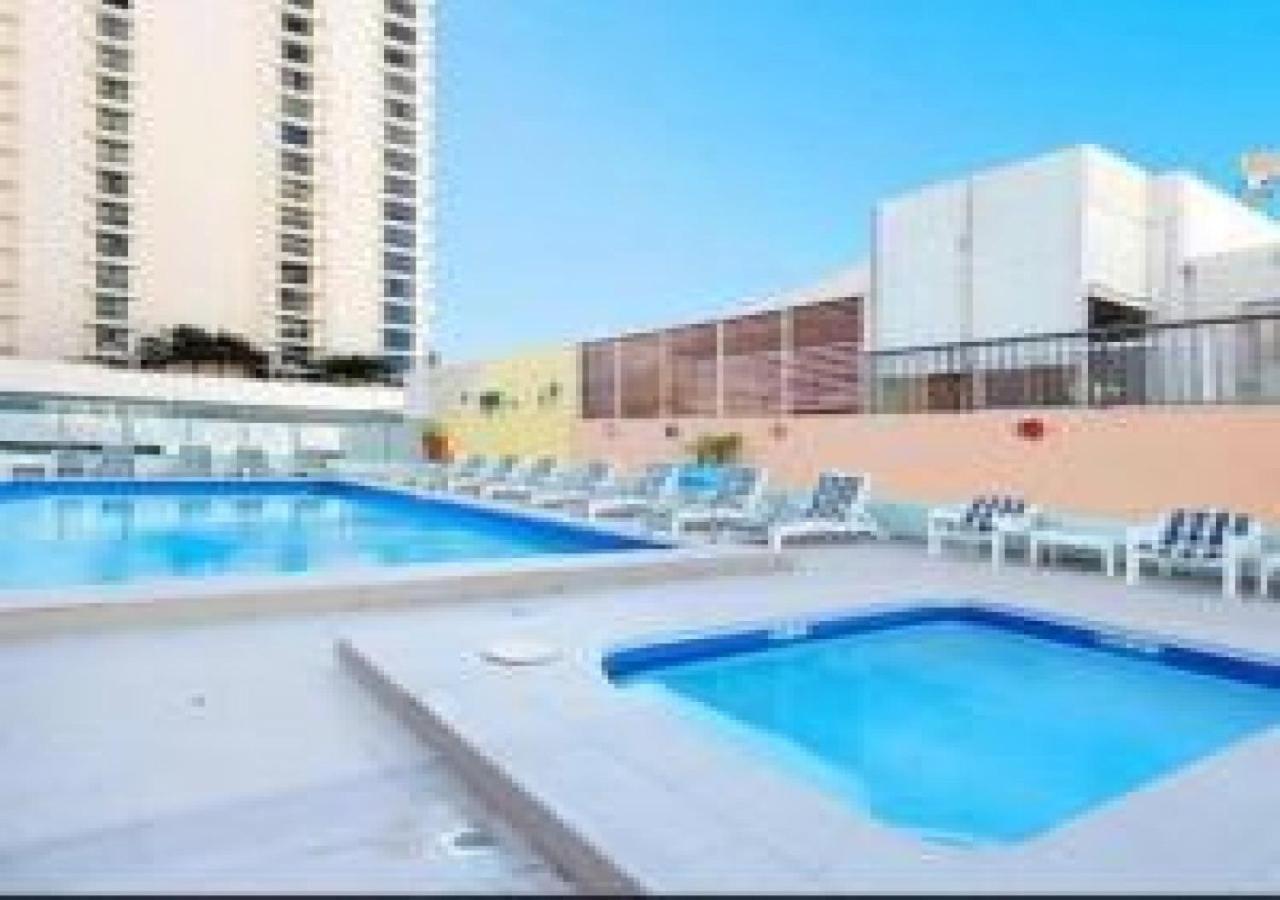 Unit 2 - Spectacular Sea Views In Surfers Paradise Gold Coast Eksteriør billede
