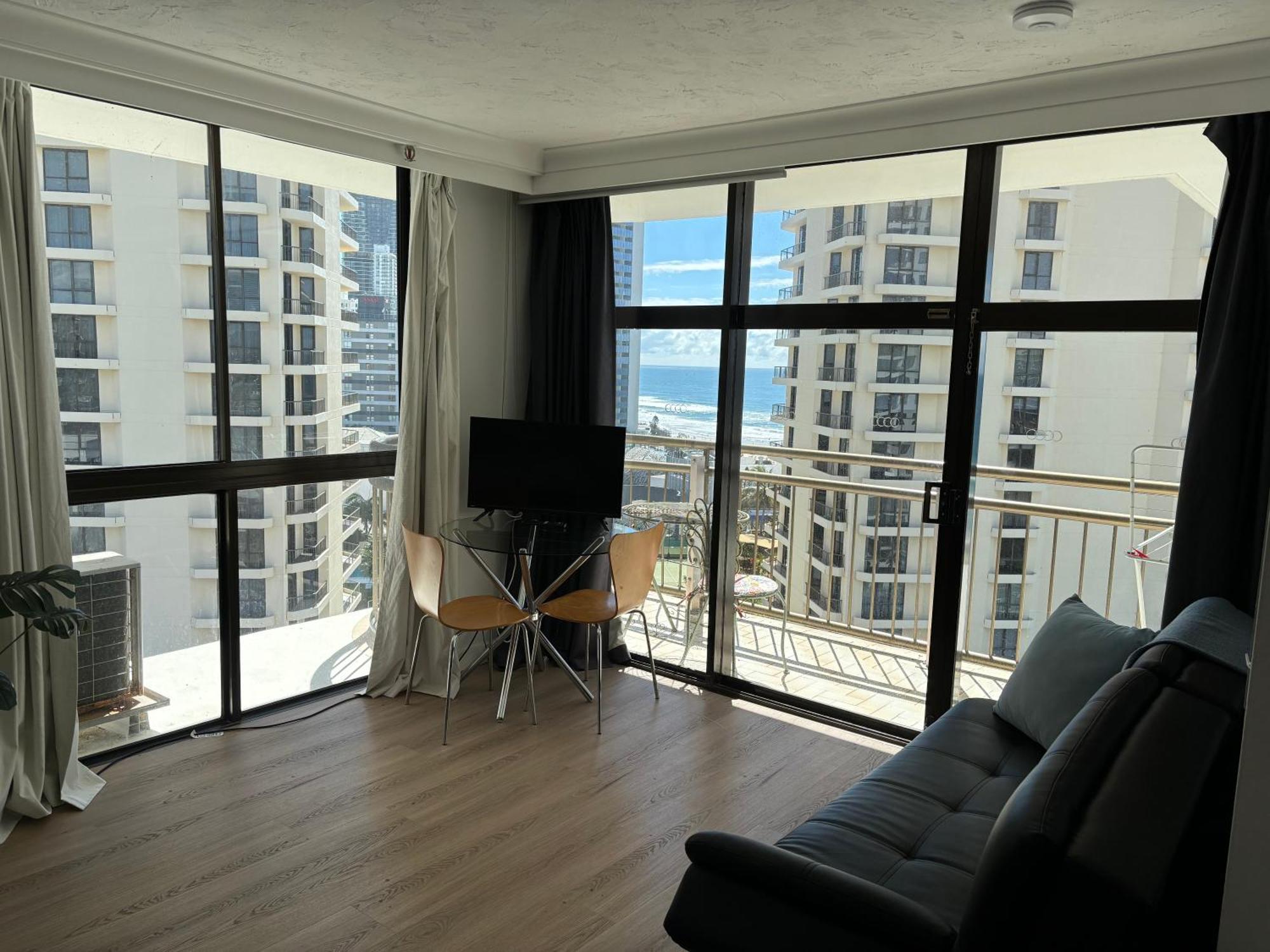 Unit 2 - Spectacular Sea Views In Surfers Paradise Gold Coast Eksteriør billede